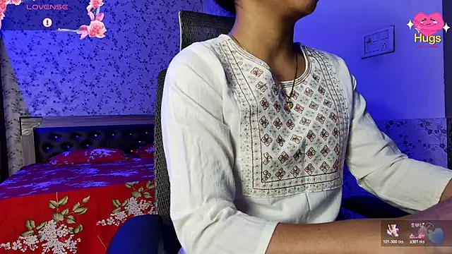 snow white123 online show from 05/03/26, 10:13