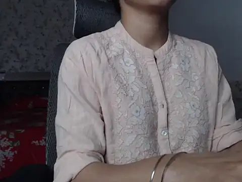 Snapshot of snow_white123 chatting on 10/05/25, 08:21 snow white123 online show from 10/05/25, 08:21