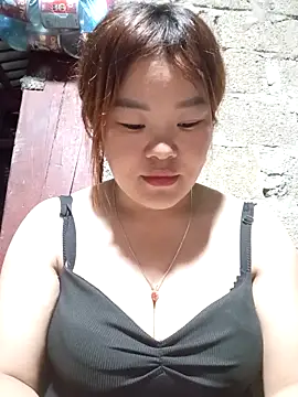 Snapshot of sukabae00 chatting on 04/14/26, 02:33 sukabae00 online show from 04/14/26, 02:33