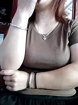 Snapshot of sukabae00 chatting on 04/06/26, 02:40 sukabae00 online show from 04/06/26, 02:40