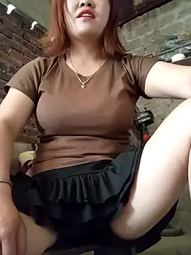 Snapshot of sukabae00 chatting on 04/11/26, 03:14 sukabae00 online show from 04/11/26, 03:14