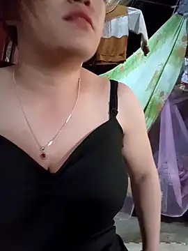 Snapshot of sukabae00 chatting on 04/01/26, 06:04 sukabae00 online show from 04/01/26, 06:04