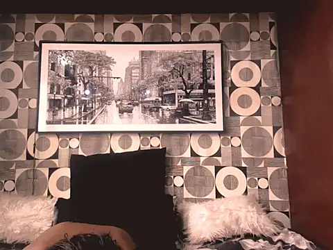 indianfoxy01 online show from 11/30/25, 05:52