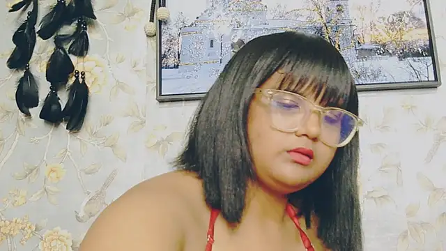 Snapshot of indianfoxy01 chatting on 12/22/25, 06:35 indianfoxy01 online show from 12/22/25, 06:35