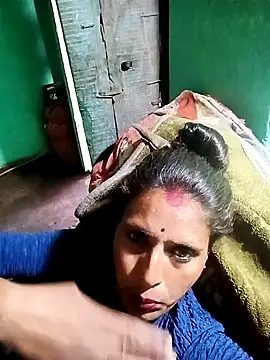 Snapshot of Arti13A chatting on 02/01/26, 10:35 Arti13A online show from 02/01/26, 10:35