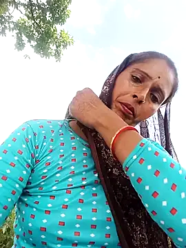 Snapshot of Arti13A chatting on 09/10/25, 08:02 Arti13A online show from 09/10/25, 08:02