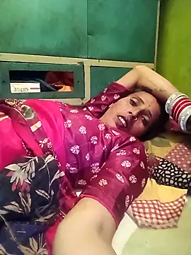 Snapshot of Arti13A chatting on 10/10/25, 08:31 Arti13A online show from 10/10/25, 08:31