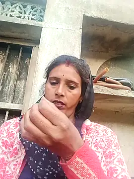 Snapshot of Arti13A chatting on 02/25/26, 01:17 Arti13A online show from 02/25/26, 01:17