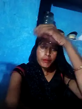 Snapshot of Arti13A chatting on 09/22/25, 04:13 Arti13A online show from 09/22/25, 04:13