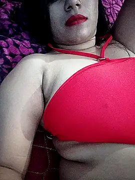 Snapshot of Lusty-radhika chatting on 09/24/25, 11:17 Lusty-radhika online show from 09/24/25, 11:17