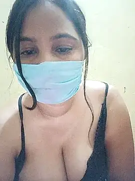 Snapshot of Lusty-radhika chatting on 09/29/25, 02:01 Lusty-radhika online show from 09/29/25, 02:01