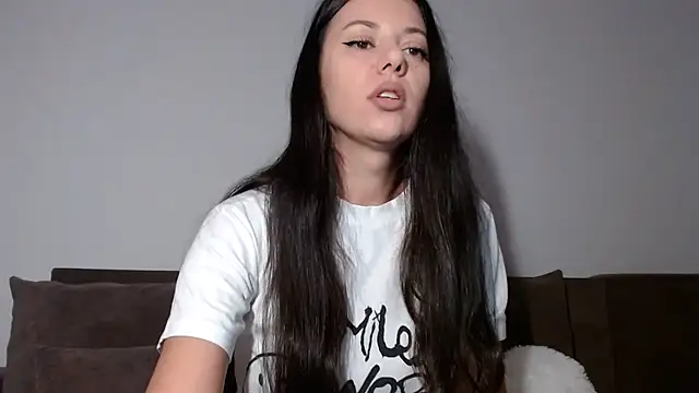 Snapshot of KIMBERLLY01 chatting on 10/06/25, 04:46 KIMBERLLY01 online show from 10/06/25, 04:46