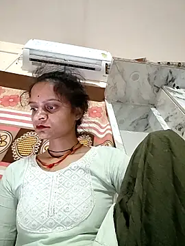 Snapshot of Sonam_dhakad chatting on 04/01/26, 11:56 Sonam dhakad online show from 04/01/26, 11:56