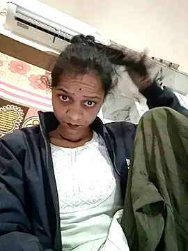 Snapshot of Sonam_dhakad chatting on 04/05/26, 06:03 Sonam dhakad online show from 04/05/26, 06:03