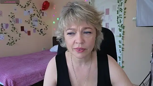 Rosette Pricky online show from 05/08/26, 03:16