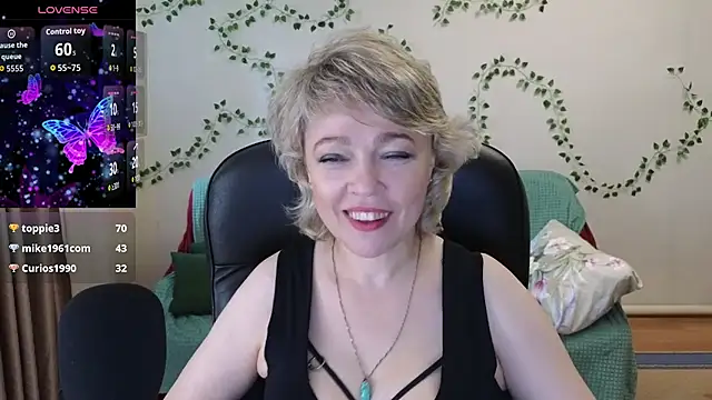 Snapshot of Rosette_Pricky chatting on 07/16/26, 02:14 Rosette Pricky online show from 07/16/26, 02:14