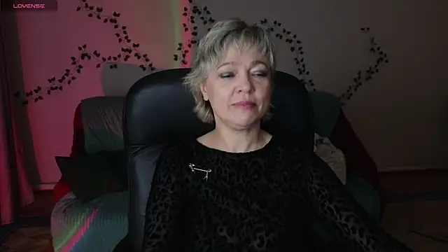 Snapshot of Rosette_Pricky chatting on 04/15/26, 07:58 Rosette Pricky online show from 04/15/26, 07:58