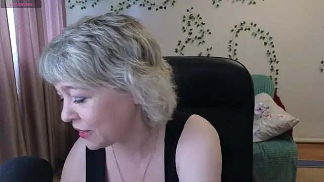 Rosette Pricky online show from 05/28/26, 02:34