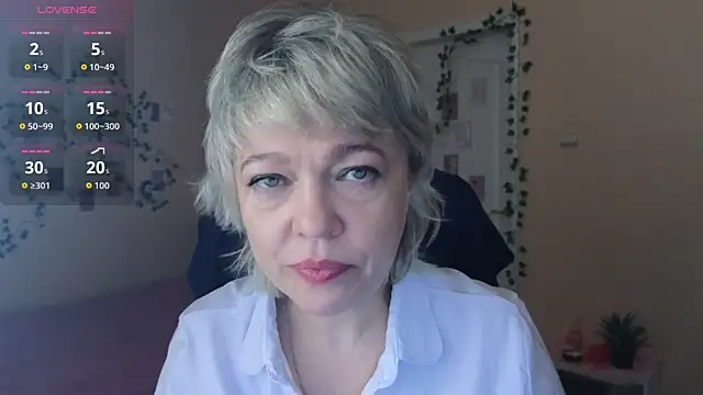 Snapshot of Rosette_Pricky chatting on 02/04/26, 02:23 Rosette Pricky online show from 02/04/26, 02:23