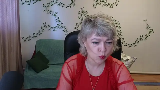Snapshot of Rosette_Pricky chatting on 06/04/26, 02:33 Rosette Pricky online show from 06/04/26, 02:33
