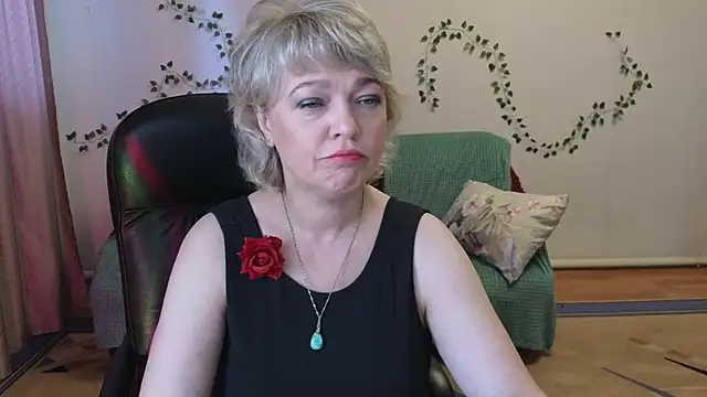 Snapshot of Rosette_Pricky chatting on 06/11/26, 02:03 Rosette Pricky online show from 06/11/26, 02:03