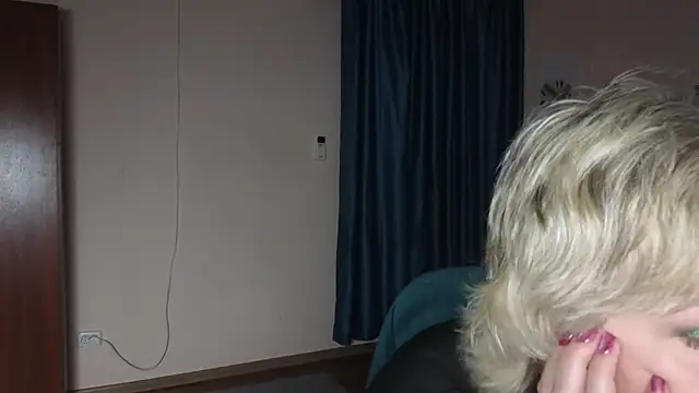 Rosette Pricky online show from 11/15/25, 02:32