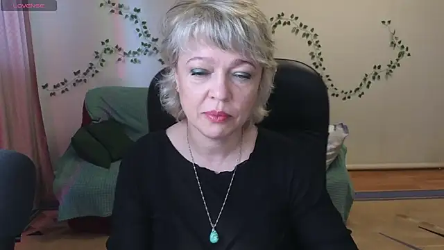 Snapshot of Rosette_Pricky chatting on 06/07/26, 02:55 Rosette Pricky online show from 06/07/26, 02:55