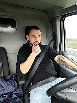 Snapshot of papichulo0099 chatting on 12/02/25, 06:48 papichulo0099 online show from 12/02/25, 06:48