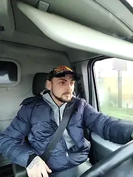 Snapshot of papichulo0099 chatting on 12/18/25, 06:29 papichulo0099 online show from 12/18/25, 06:29