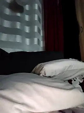 Snapshot of papichulo0099 chatting on 10/07/25, 08:10 papichulo0099 online show from 10/07/25, 08:10