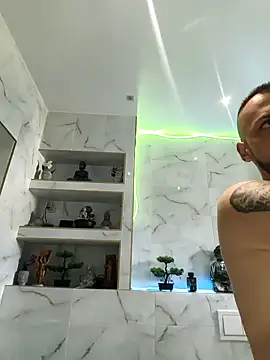 Snapshot of papichulo0099 chatting on 11/15/25, 09:46 papichulo0099 online show from 11/15/25, 09:46