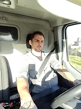 Snapshot of papichulo0099 chatting on 11/07/25, 07:13 papichulo0099 online show from 11/07/25, 07:13