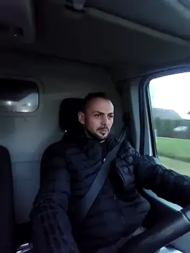 Snapshot of papichulo0099 chatting on 11/25/25, 05:52 papichulo0099 online show from 11/25/25, 05:52