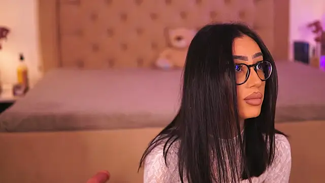 ChloeObril online show from 03/15/26, 04:52