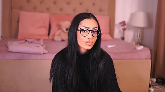 ChloeObril online show from 11/28/25, 04:01