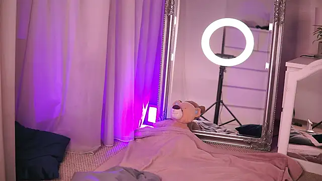 ChloeObril online show from 10/24/25, 03:16