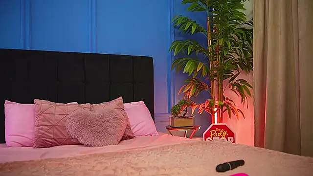 alexxisrae online show from 11/12/25, 04:05