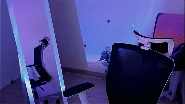 Sandra Curly online show from 12/13/25, 08:04