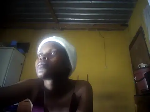 Snapshot of Caramelchick01 chatting on 09/09/25, 05:55 Caramelchick01 online show from 09/09/25, 05:55