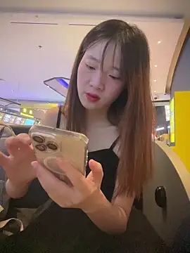 Snapshot of littleqiu chatting on 09/17/25, 08:49 littleqiu online show from 09/17/25, 08:49