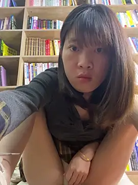 Snapshot of littleqiu chatting on 04/13/26, 11:47 littleqiu online show from 04/13/26, 11:47