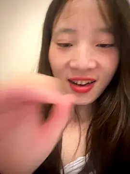 Snapshot of littleqiu chatting on 10/01/25, 09:29 littleqiu online show from 10/01/25, 09:29