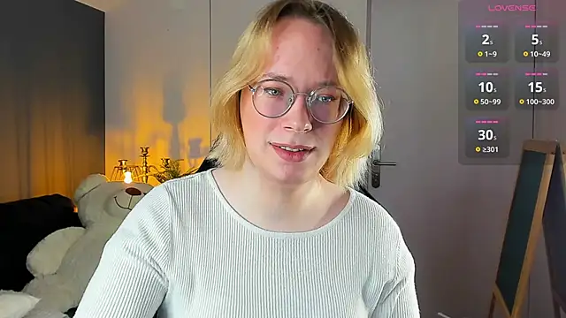 Amanda Butlerr online show from 11/02/25, 02:33