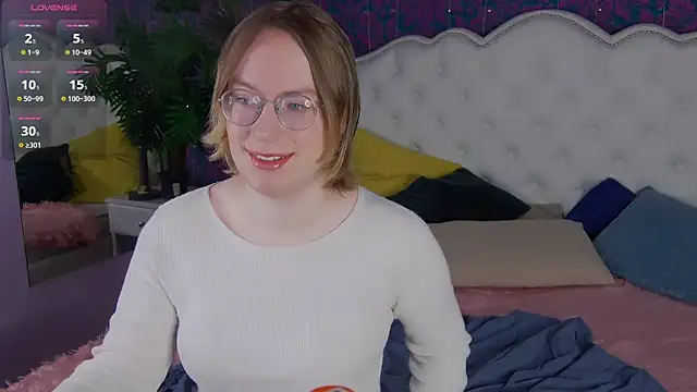 Amanda Butlerr online show from 04/08/26, 11:01