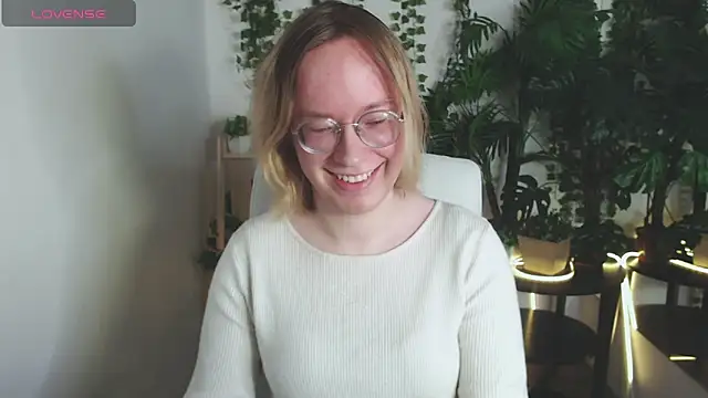 Amanda Butlerr online show from 12/19/25, 09:44