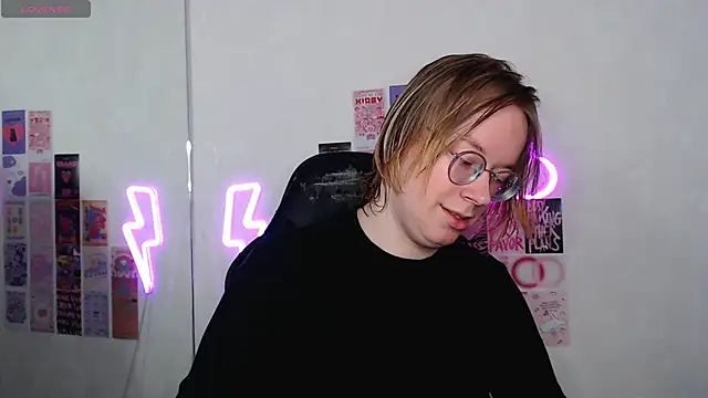 Amanda Butlerr online show from 04/10/26, 10:33
