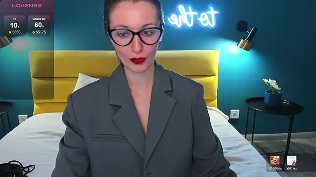 Joan Nelson online show from 02/03/26, 02:53