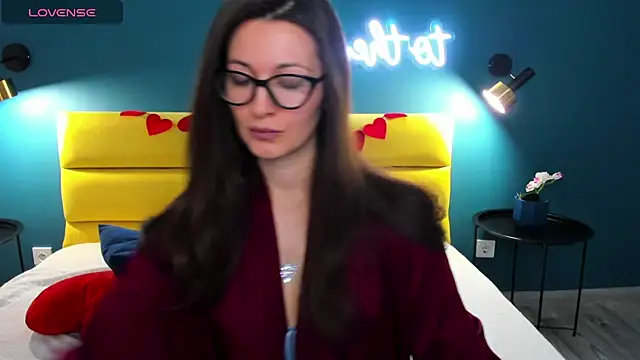 Joan Nelson online show from 02/09/26, 01:25