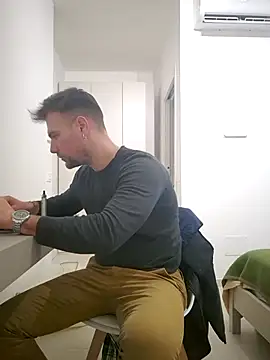 mrlyuis online show from 12/16/25, 04:55