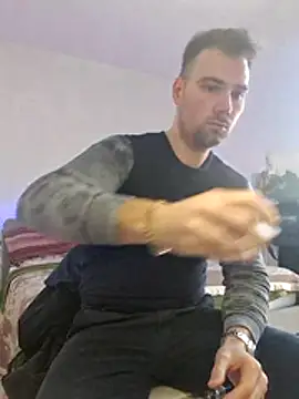 Snapshot of mrlyuis chatting on 01/07/26, 11:37 mrlyuis online show from 01/07/26, 11:37